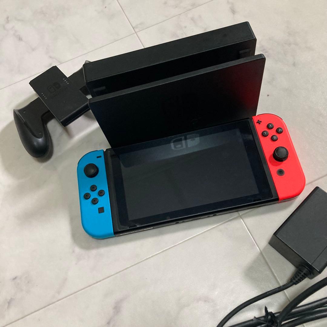 任天堂スイッチ 本体 ジョイコン4個 ジョイコンハンドル2個