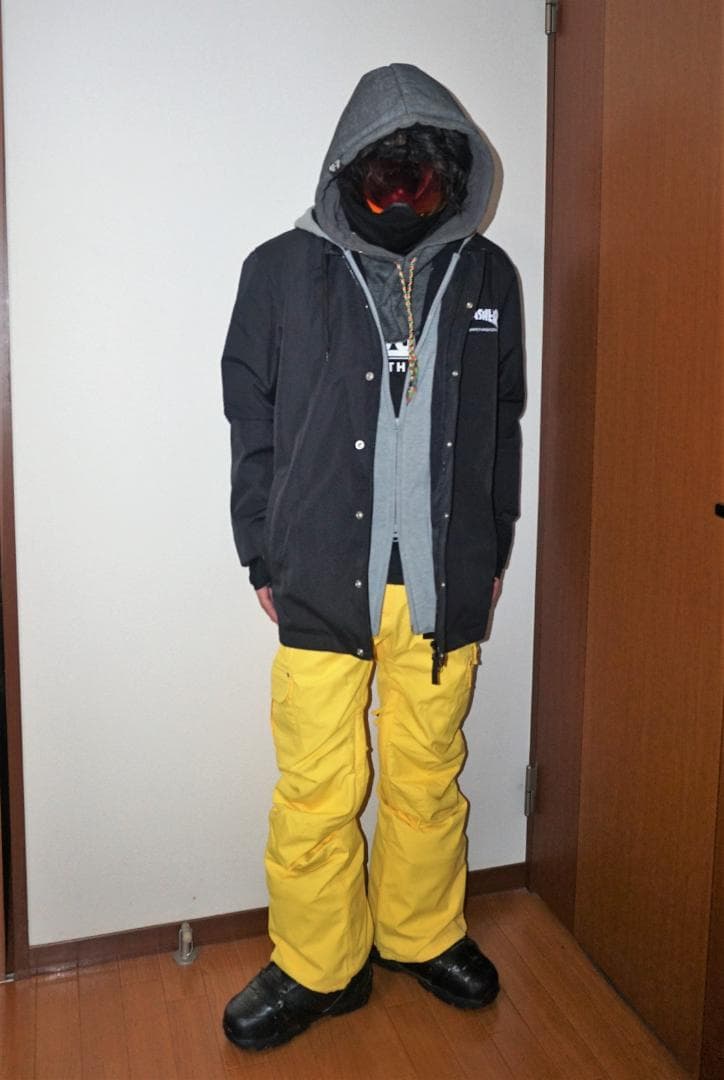 AA  BLACK ジャケット JEWEL　イエローパンツ　上下のセットアップ