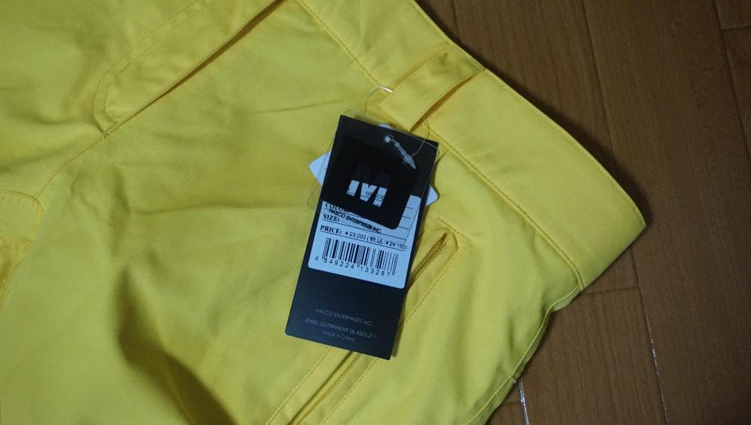 AA  BLACK ジャケット JEWEL　イエローパンツ　上下のセットアップ