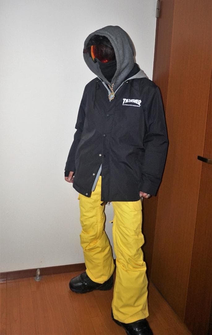 AA  BLACK ジャケット JEWEL　イエローパンツ　上下のセットアップ