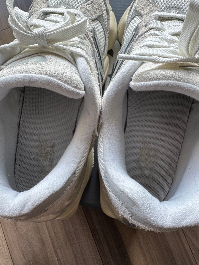 靴 New Balance U9060HSC