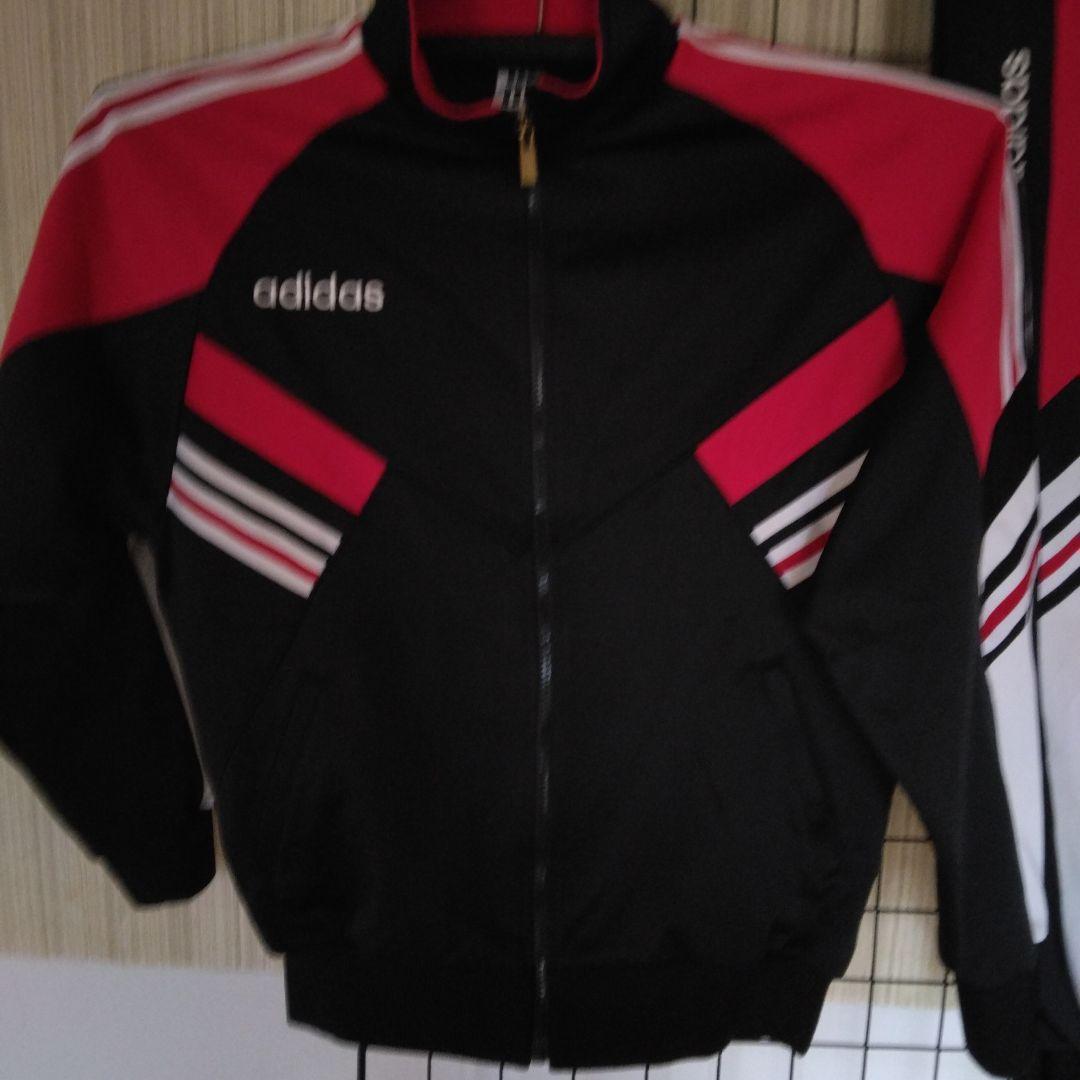 adidas ジャージ 黒/赤 ストライプ