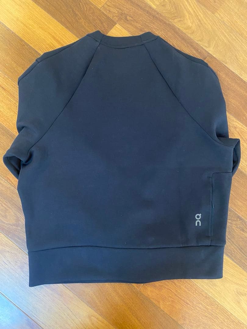on running Focus Tech Crew スウェット　トレーナー
