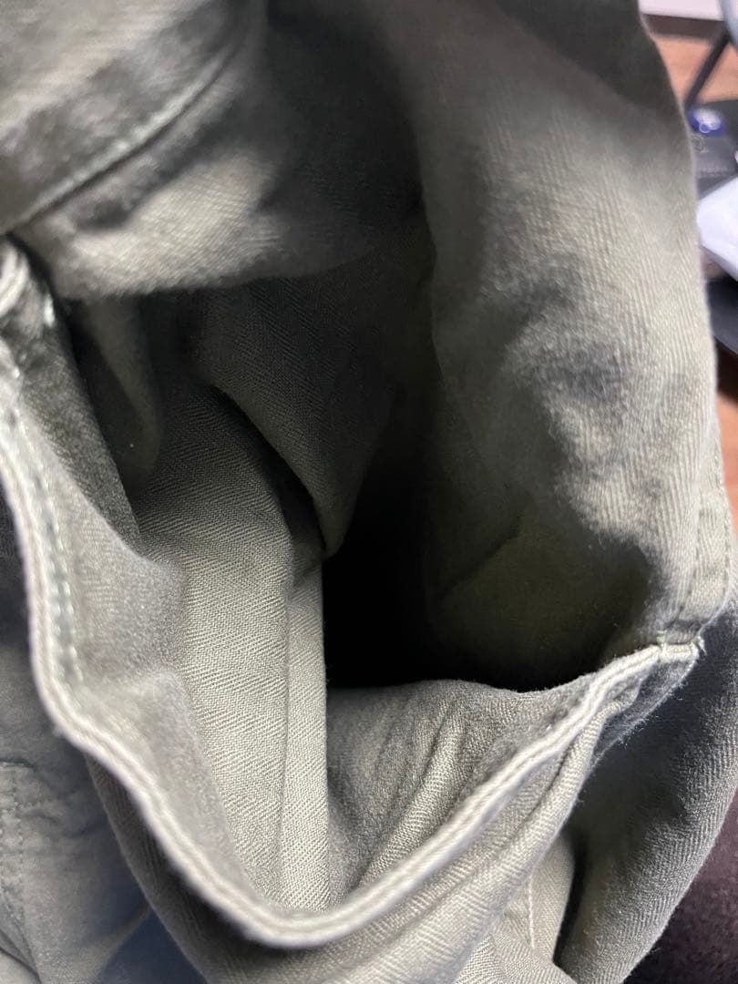 オリーブグリーン ワークパンツ