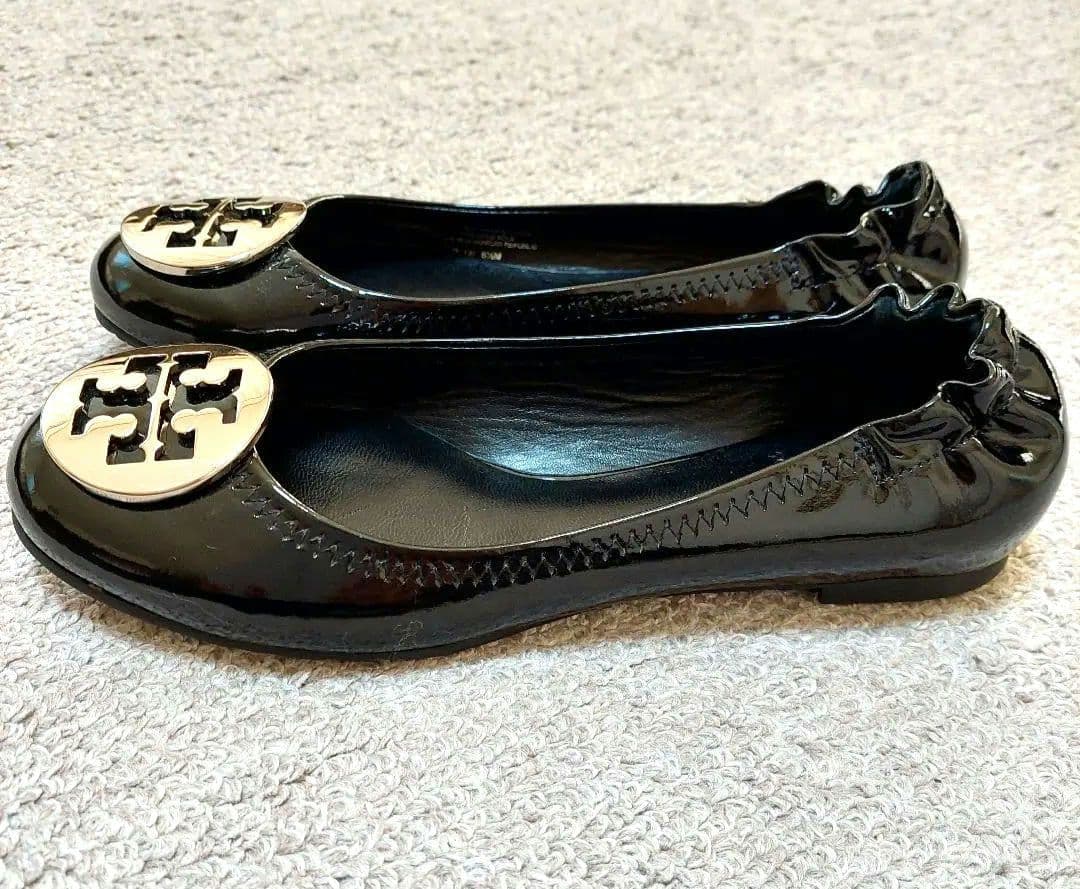 トリーバーチ バレエシューズ エナメル パテントレザー 黒　23.5　未使用品