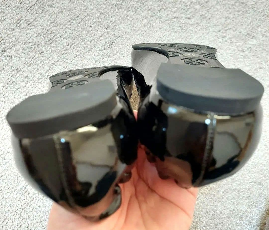 トリーバーチ バレエシューズ エナメル パテントレザー 黒　23.5　未使用品