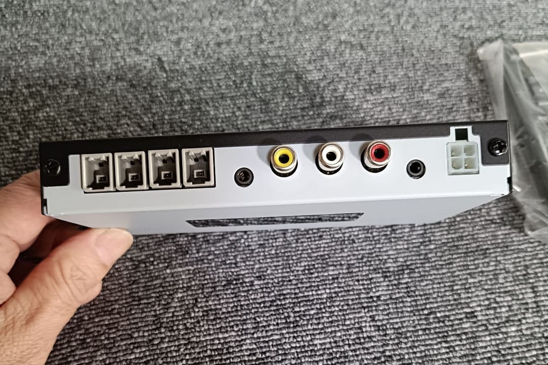 BELIEVE DCT-04FS 車載用地デジチューナー未使用品