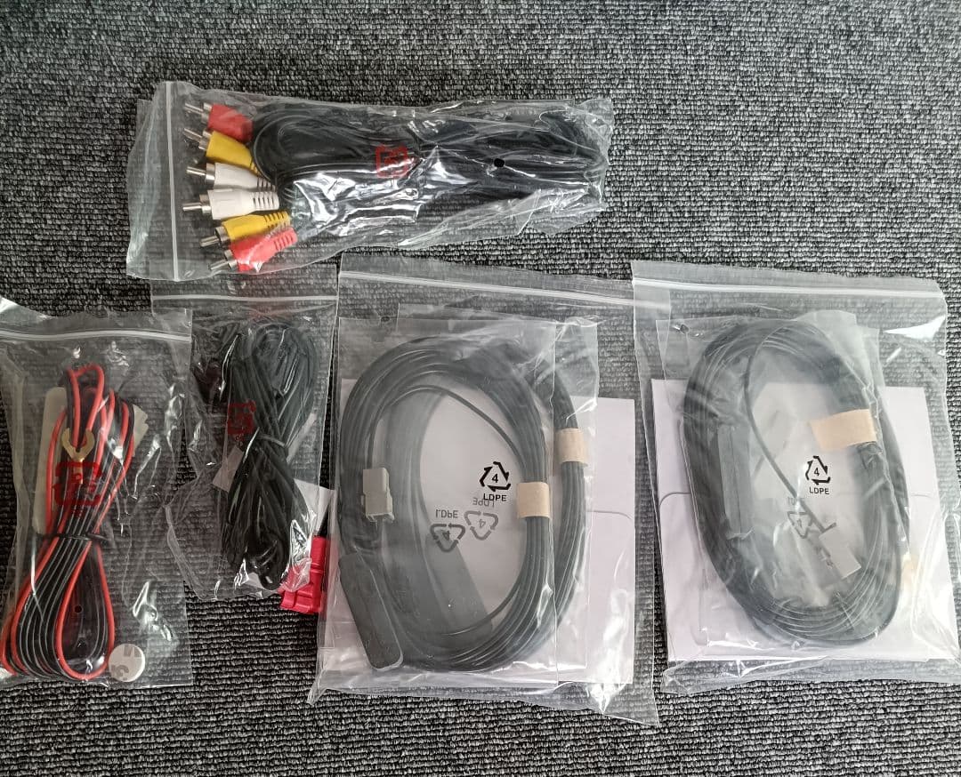 BELIEVE DCT-04FS 車載用地デジチューナー未使用品