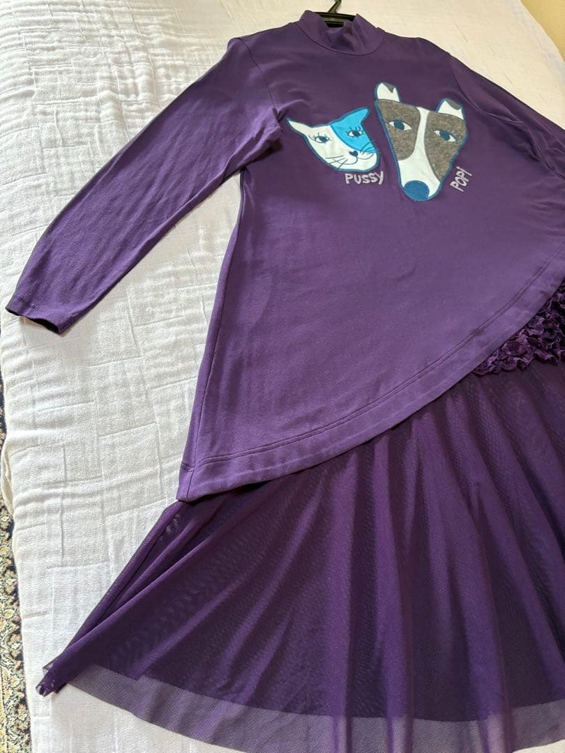 『新品未使用』⭐️トクコプルミエヴォル⭐️紫地犬と猫の刺繍長袖ワンピースチュニック❣️