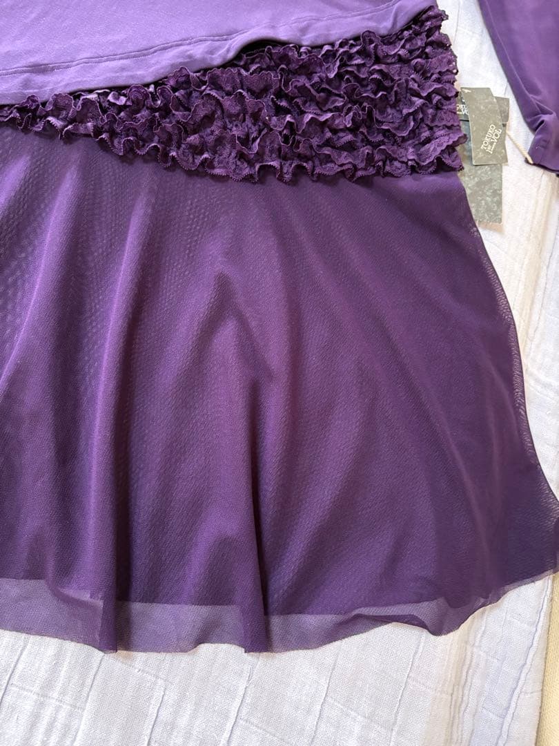 『新品未使用』⭐️トクコプルミエヴォル⭐️紫地犬と猫の刺繍長袖ワンピースチュニック❣️