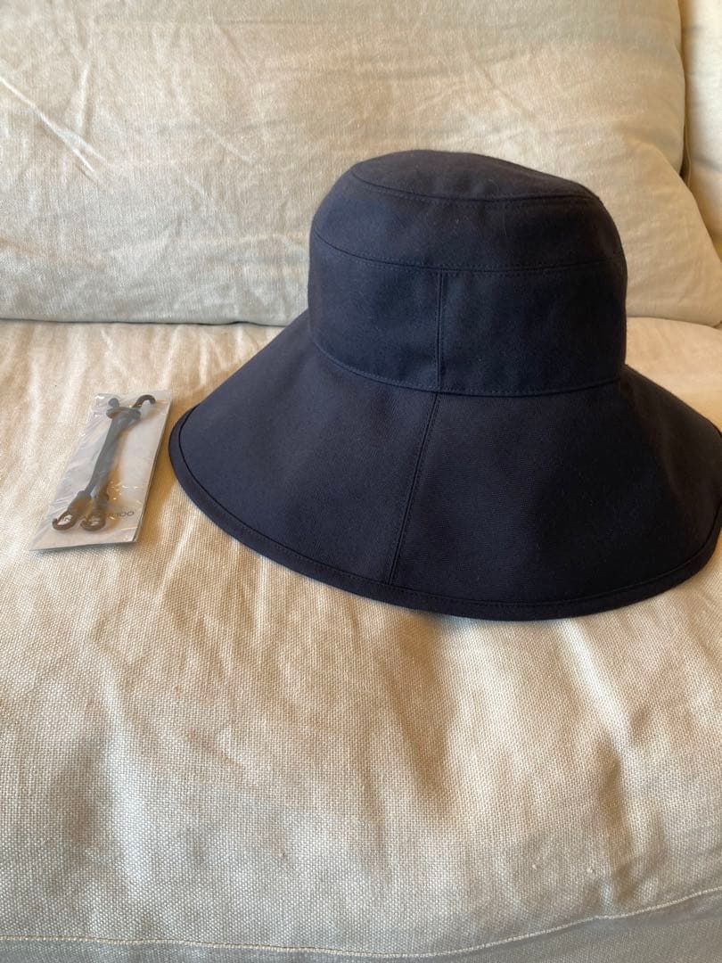 サンバリア100 ナチュラルハットLサイズ（新品未使用ストラップ付き）