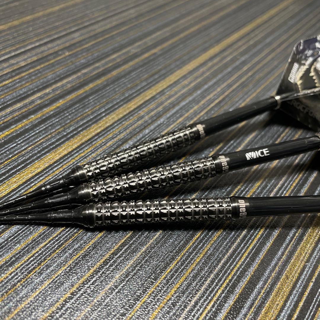 定価11000円 ソフトダーツ クロックフォース ストレート 18g CF1