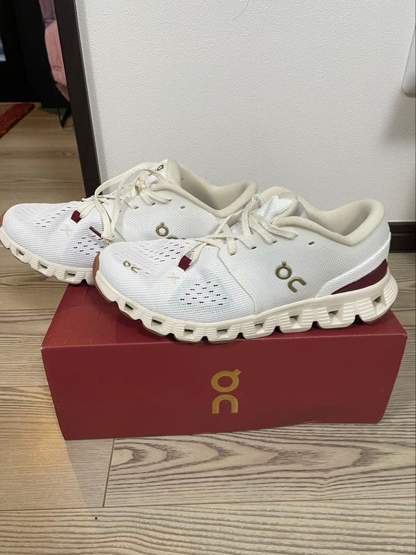 【2025年限定】ON Cloud X4 ランニングシューズ アイボリー