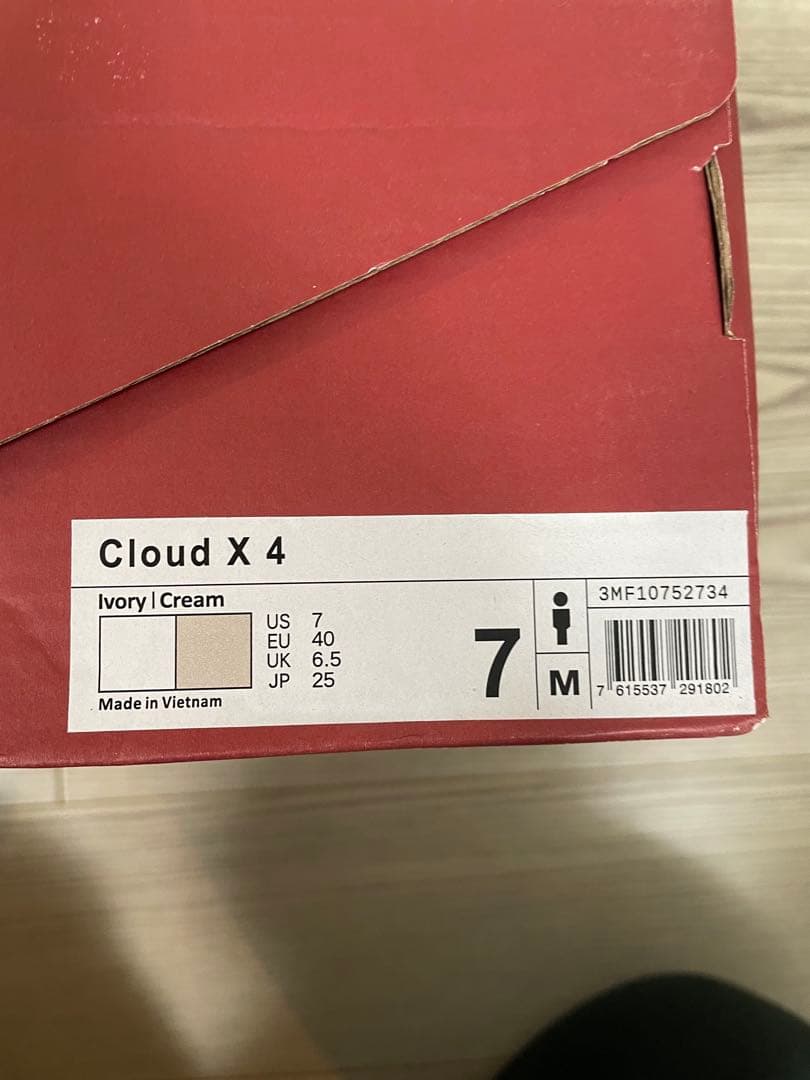 【2025年限定】ON Cloud X4 ランニングシューズ アイボリー