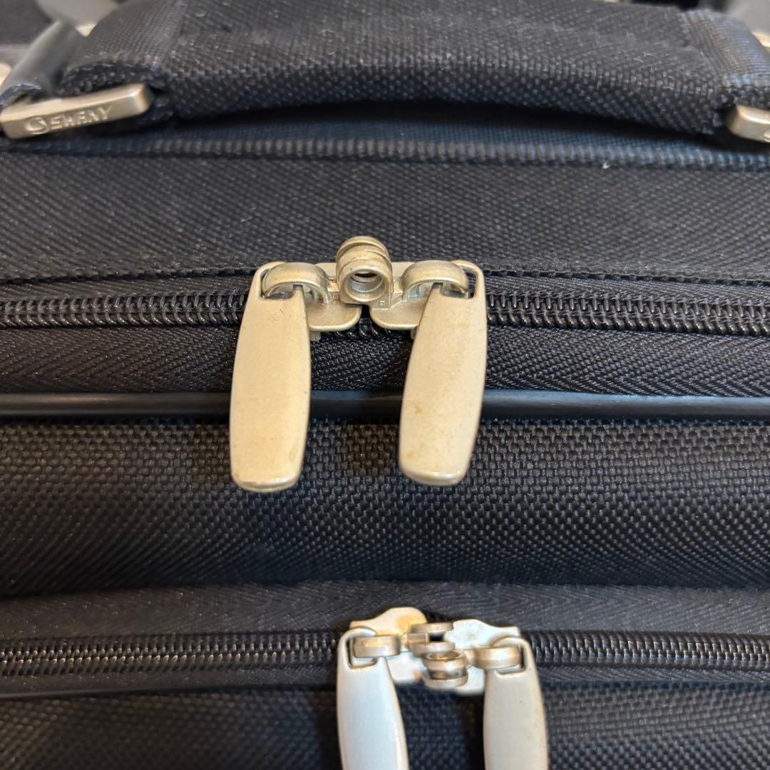 【美品】SWANY スワニーキャリーバッグ キャリーケース　ブラック