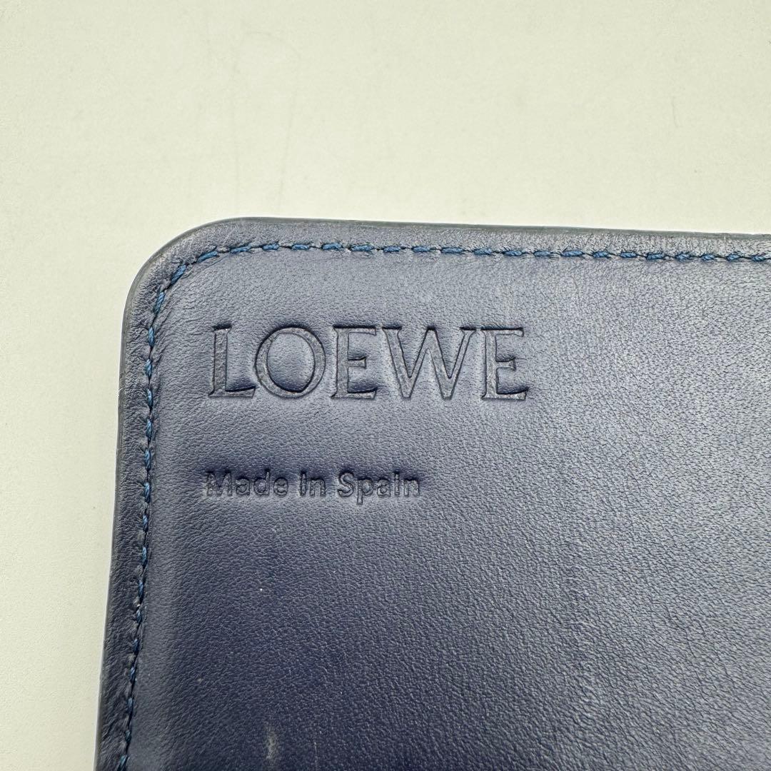 LOEWE リピートアナグラム　長財布　二つ折り　小銭入れあり　保存袋付き