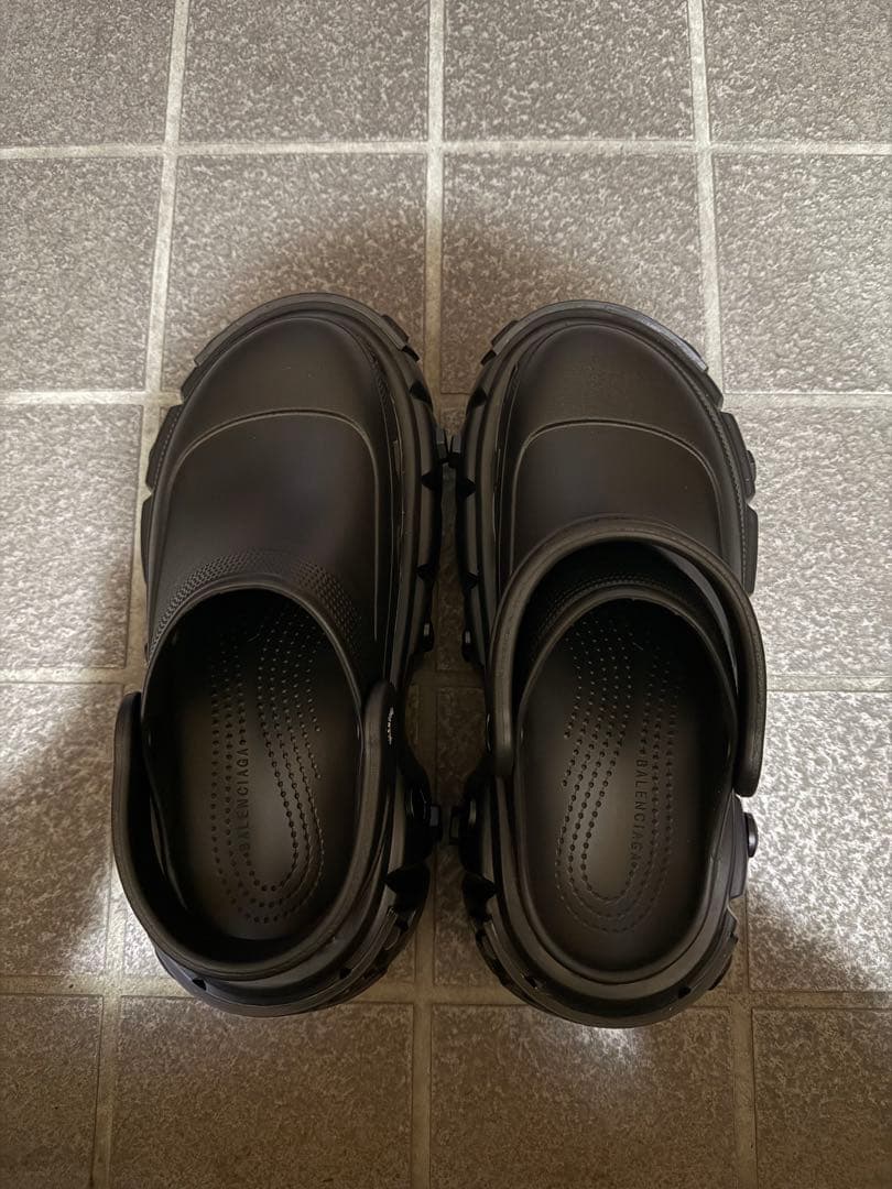 心*様 バレンシアガハードクロックス 41