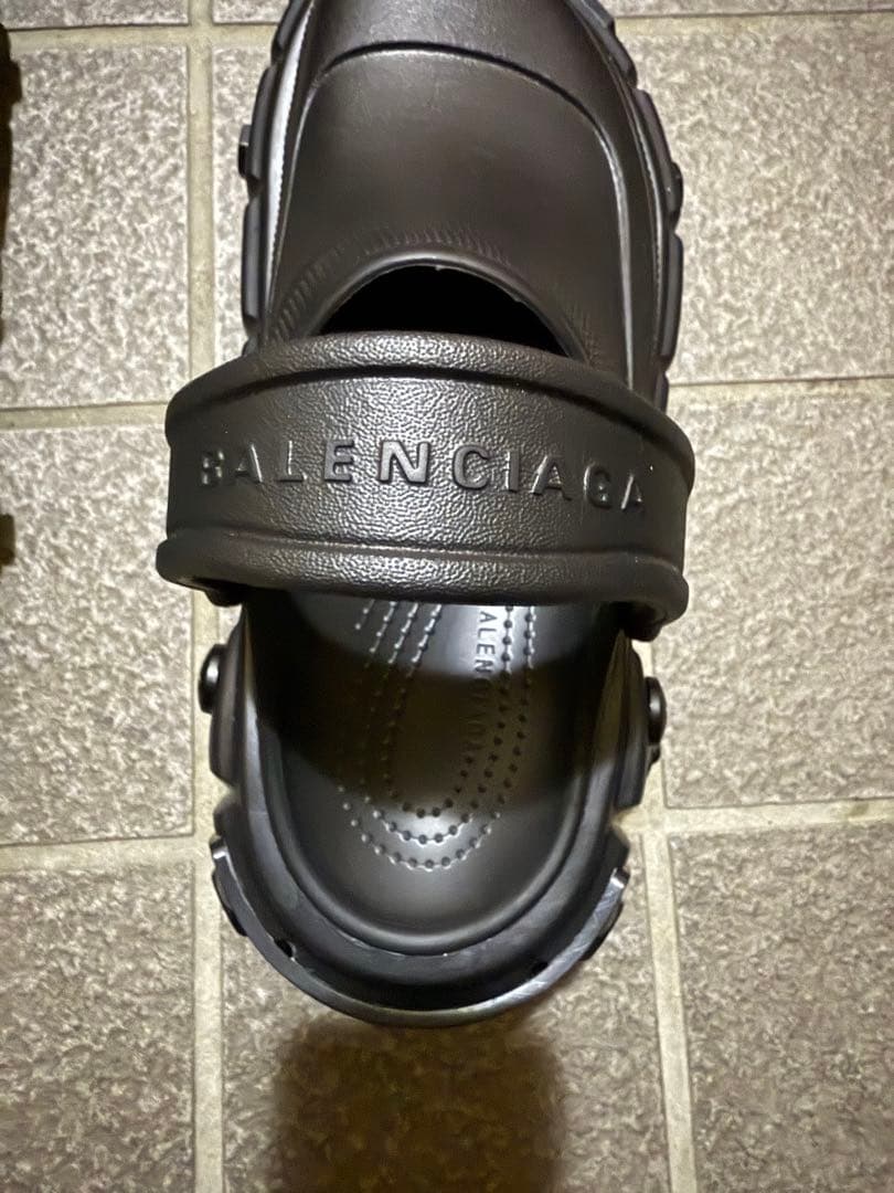 心*様 バレンシアガハードクロックス 41