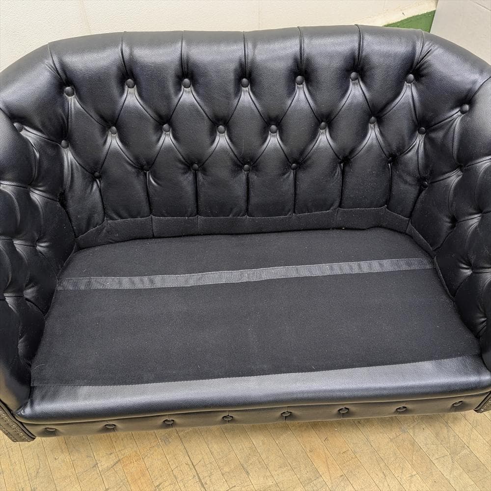 美品　ヴィンセント　チェスターフィールド　ラブソファ　二人掛け　英国風　鋲打ち