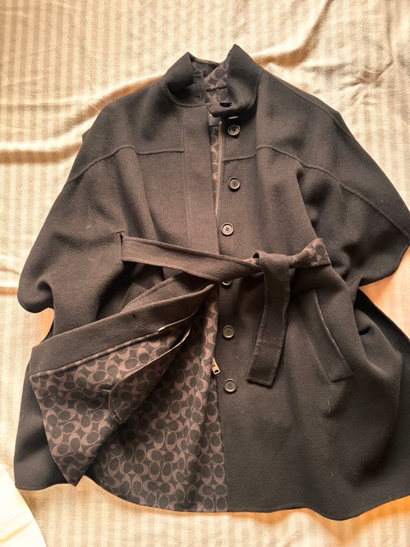 COACH 黒 ポンチョ ベルト付き