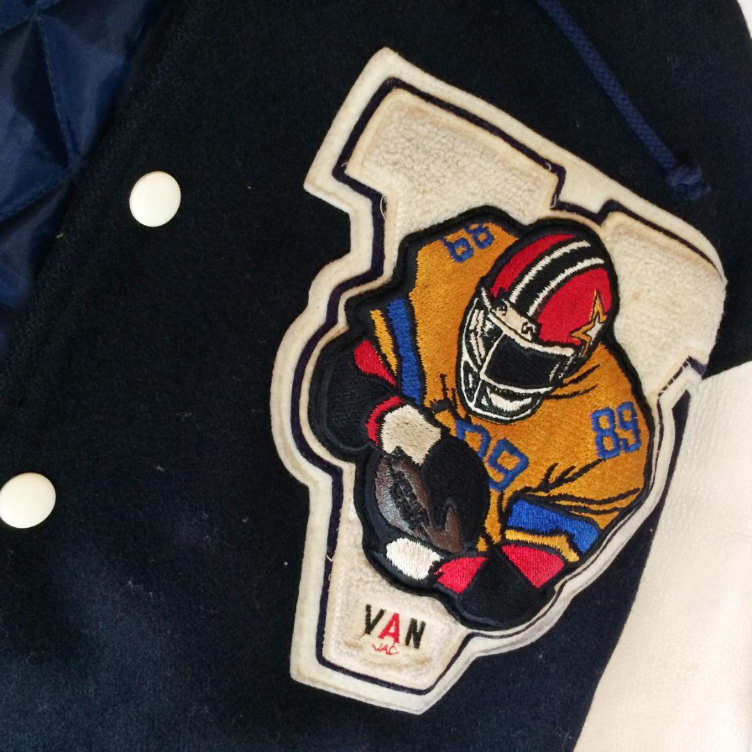 VAN スタジャン フード付き ワッペン刺繍 ネイビー Mサイズ