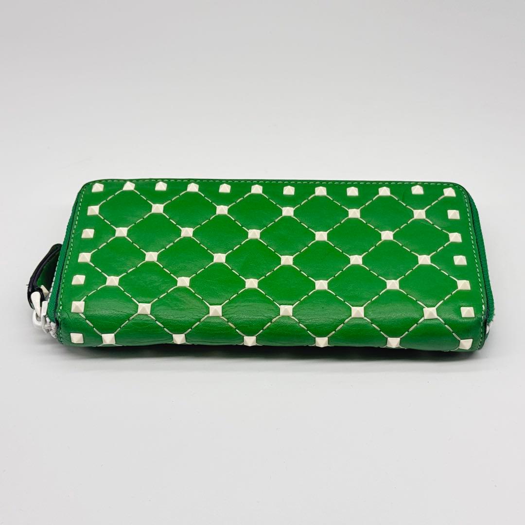 ヴァレンティノ ガラヴァーニ 長財布