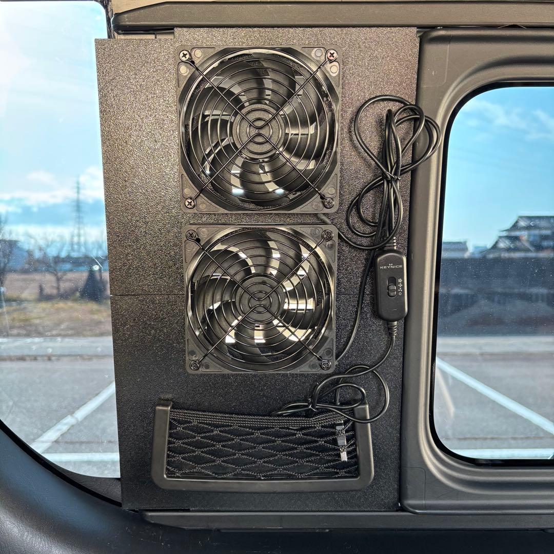 ハイエース 換気扇 2連 ４型 防虫ネット + バッテリーケース付 運転席側