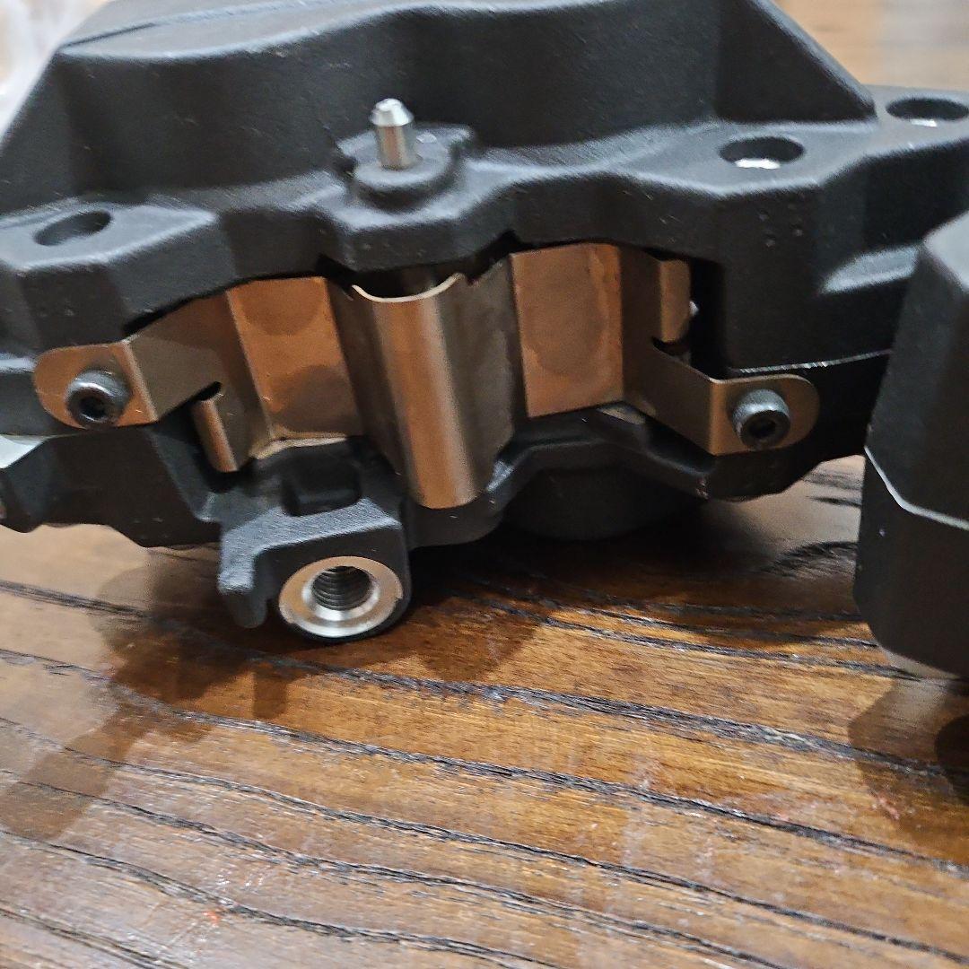 TOKICO GSR 400キャリパーセット