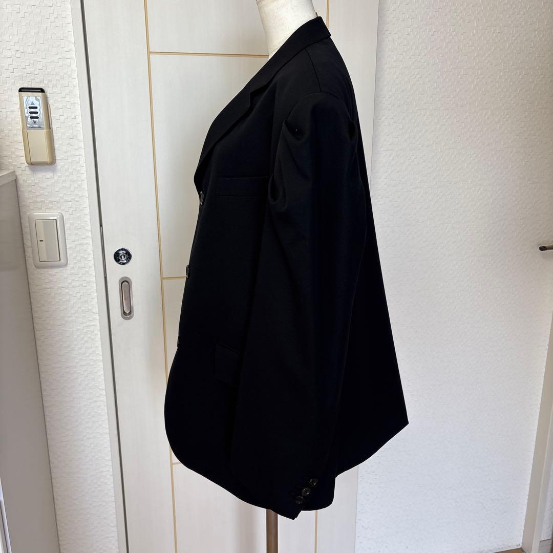 HOLIDAY 黒 パワーショルダージャケット