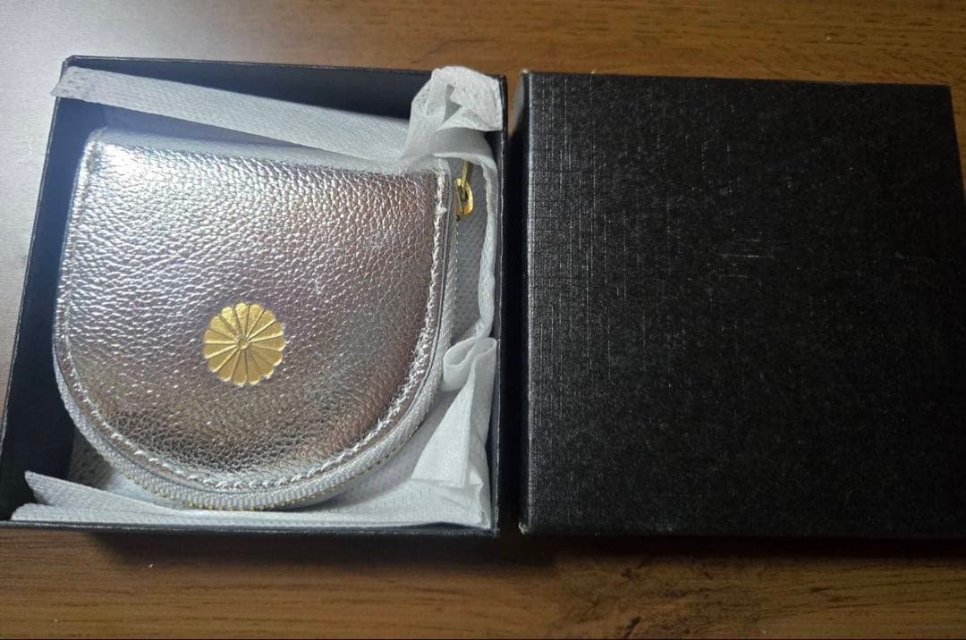 皇居⭐︎ケース⭐︎シルバー⭐︎財布