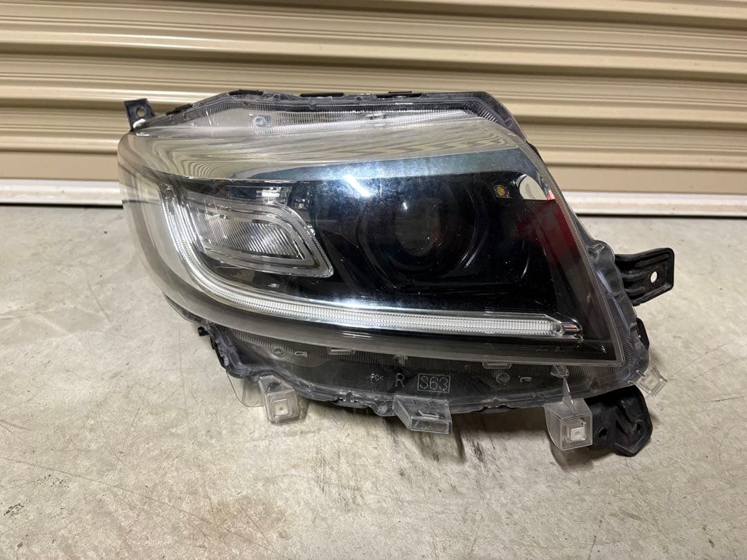 MK53s ヘッドライト　右