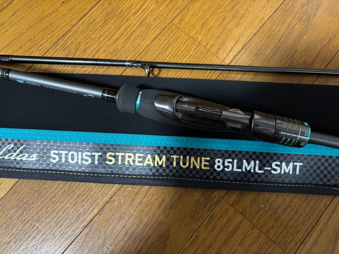 『美品』ダイワ 25 エメラルダス ストイスト ST 85LML-SMT