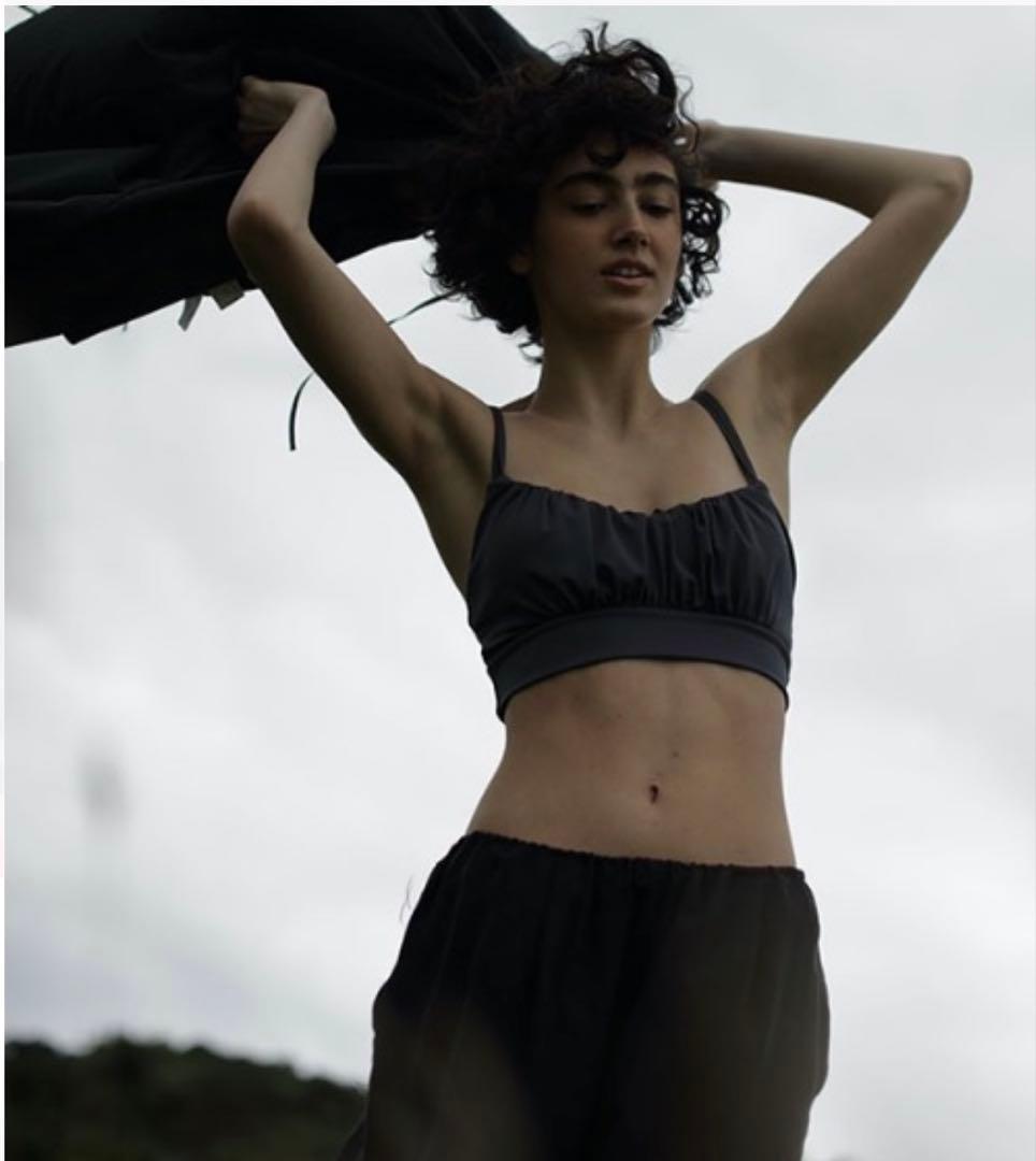 新品未使用　ETRE TOKYO（エトレ）バックリボンビキニスイムウェア