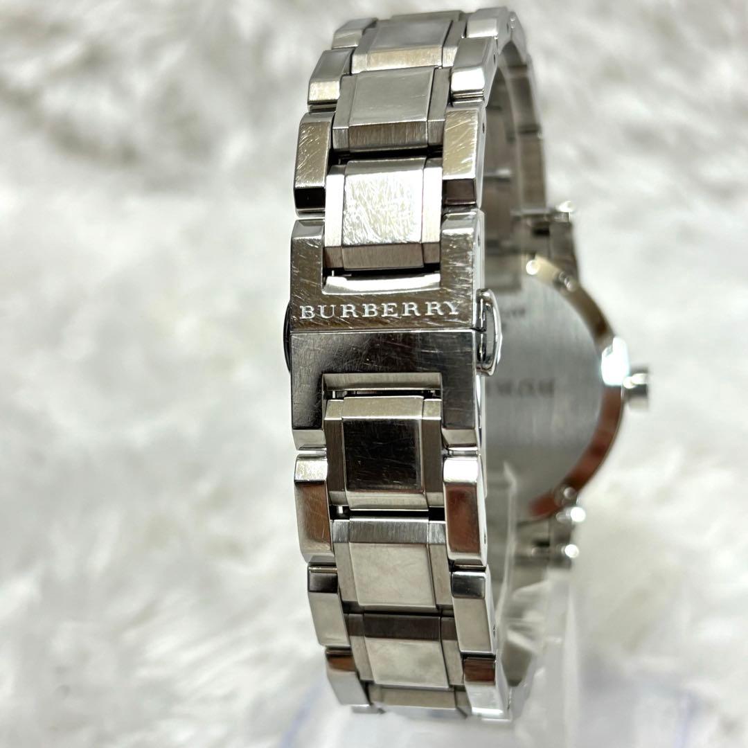 シン　BURBERRY The City