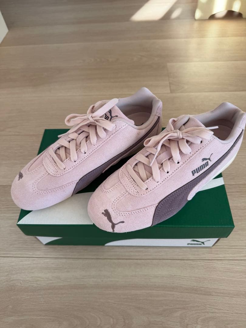 新品　大人気PUMA ピンク スエード スニーカー