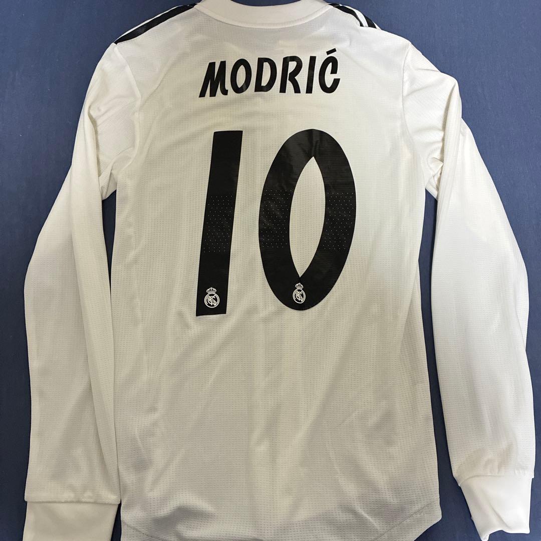 レアルマドリード オーセンティックホームユニフォーム　長袖モドリッチ 18/19