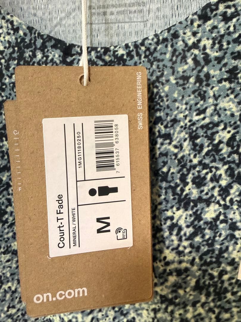 on Count テニスウェア　Tシャツ Mサイズ　全豪オープン