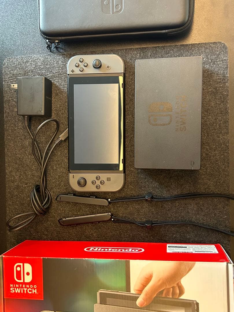 Nintendo Switch本体　グレー