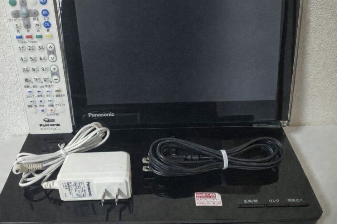 ブルーレイディスクプレーヤー付ポータブルデジタルテレビUN-10D6