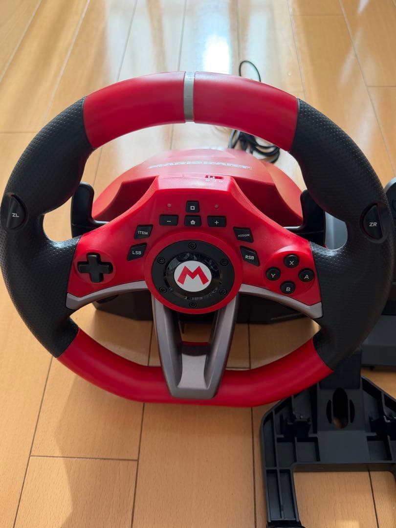 送料込み！HORI マリオカートレーシングホイールDX