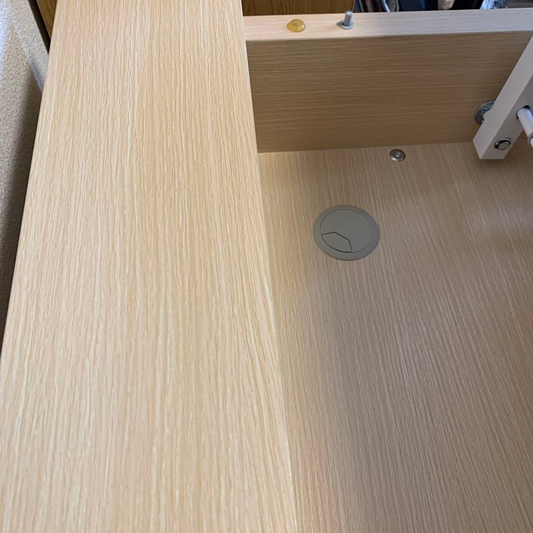 昇降式テーブル　ベージュ　小物置き付き　※4月7日処分予定です