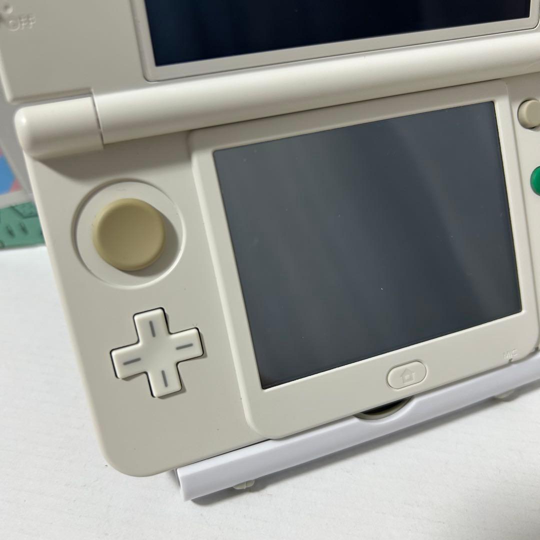 【きせかえ可能】Newニンテンドー3DS ホワイト 箱 ARカード 未開封