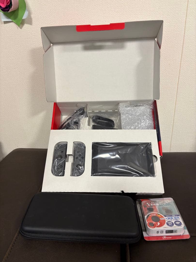 Switch 本体 グレー 2021年美品 ケース/スティックカバー 動作確認済
