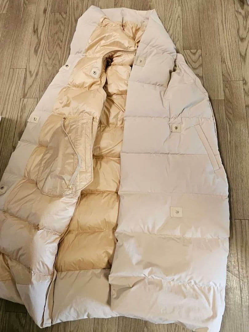 美品DUNO ダウンベスト フード付き ライトベージュ