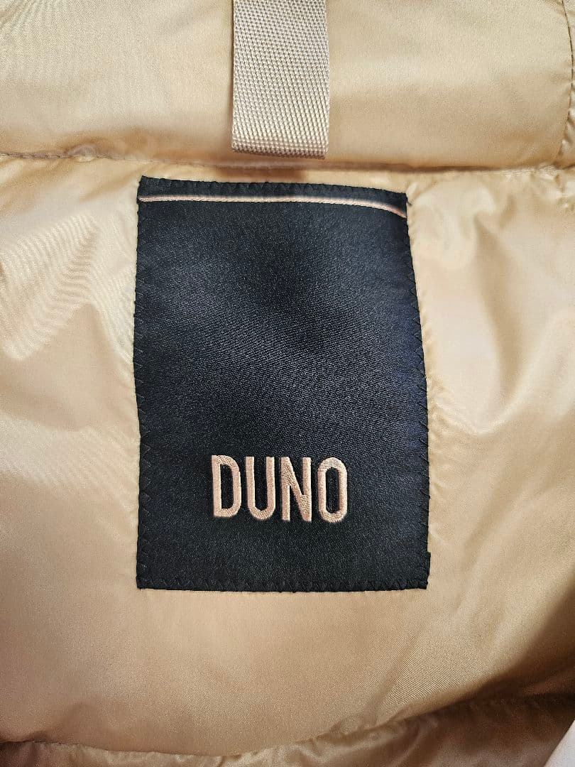 美品DUNO ダウンベスト フード付き ライトベージュ