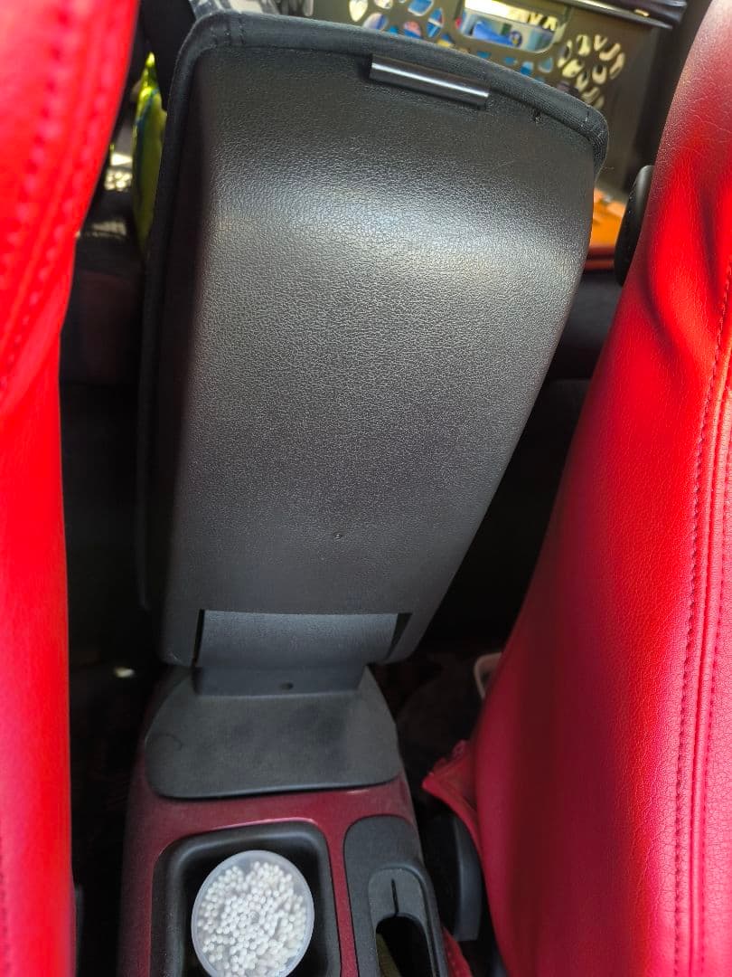 日産ジューク用UKアームレスト