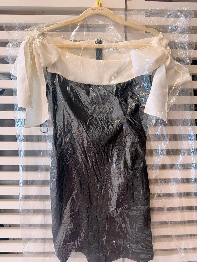 【正規品美品】Herlipto Two Tone Ribbon Romper S