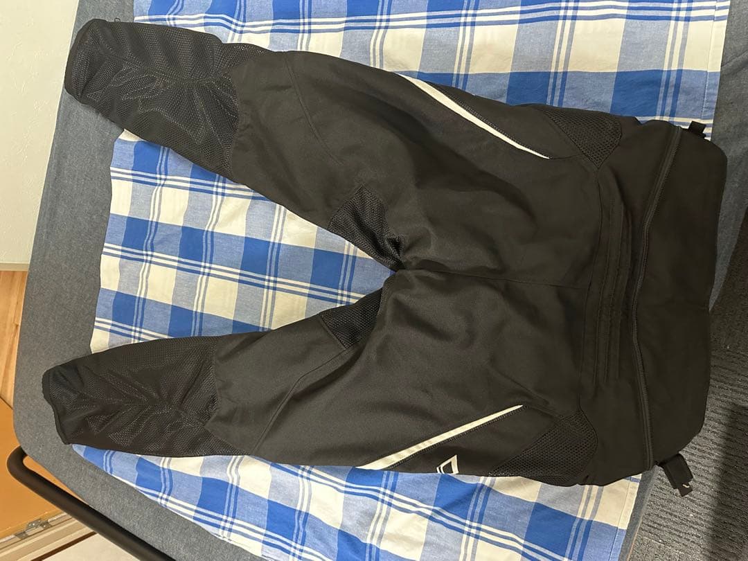 Dainese 防水バイクパンツ 黒　サイズ52
