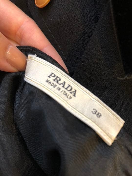 PRADA プラダ　美形　美品　スカートスーツ　入学式にも