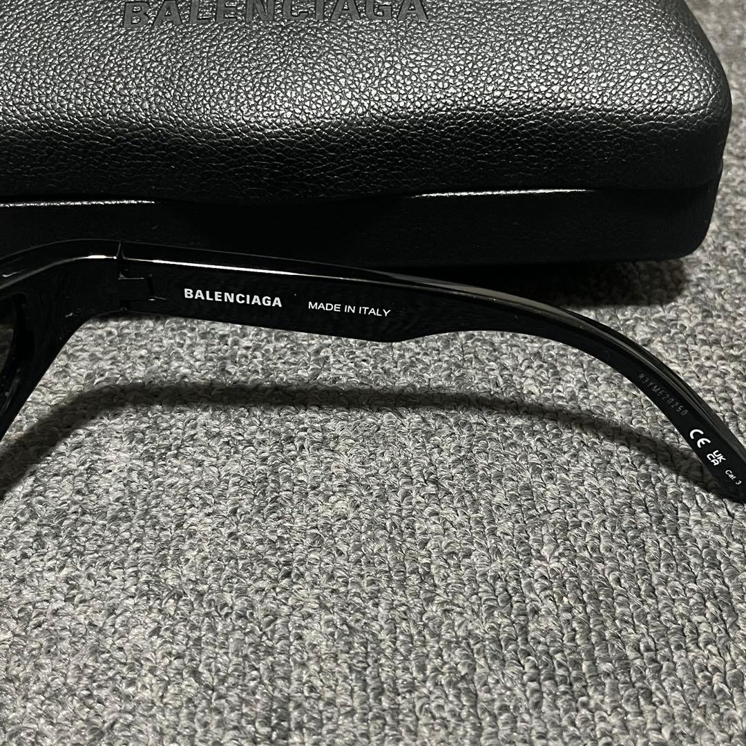 BALENCIAGA バレンシアが　Xpander サングラス ブラック